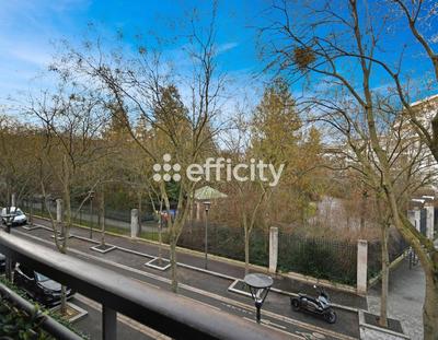 Appartement - 84 m² - 4 pièces