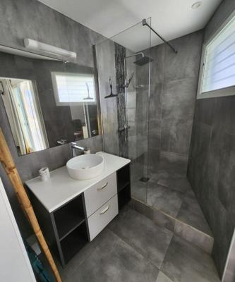 Studio - 25 m² - 1 pièce