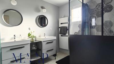 Maison - 108 m² - 7 pièces