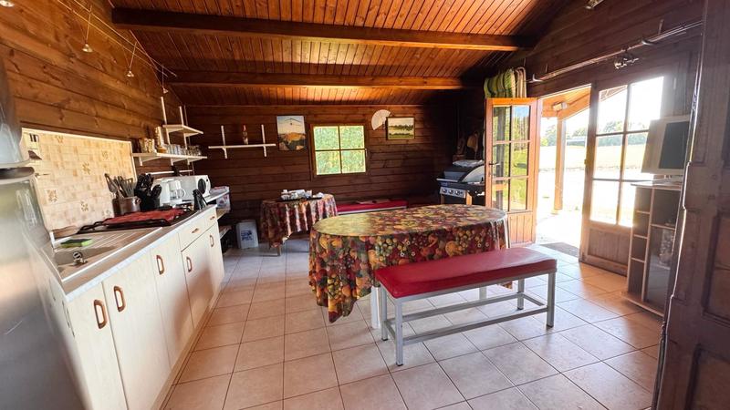 Terrain - 76 095 m²