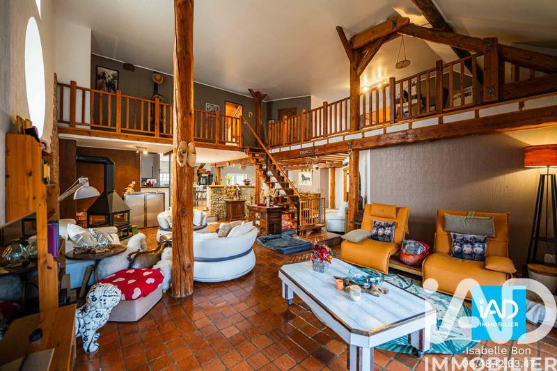 Maison de village - 321 m² - 8 pièces