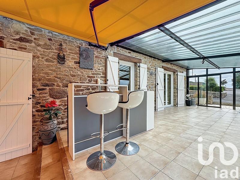 Maison - 167 m² - 8 pièces