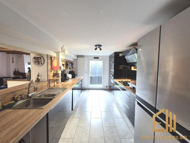 Maison - 140 m² - 8 pièces