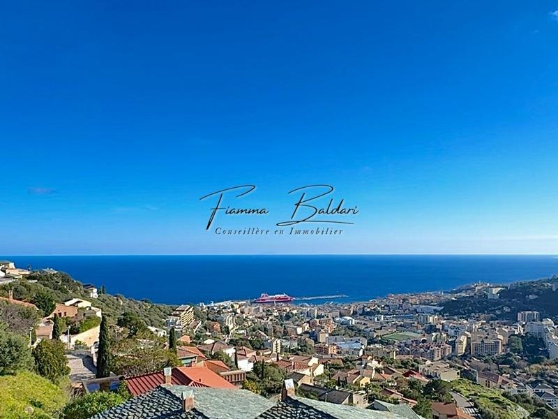 Maison - 123 m² - 5 pièces