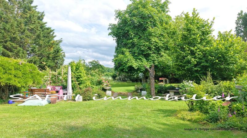 Maison - 235 m² - 10 pièces