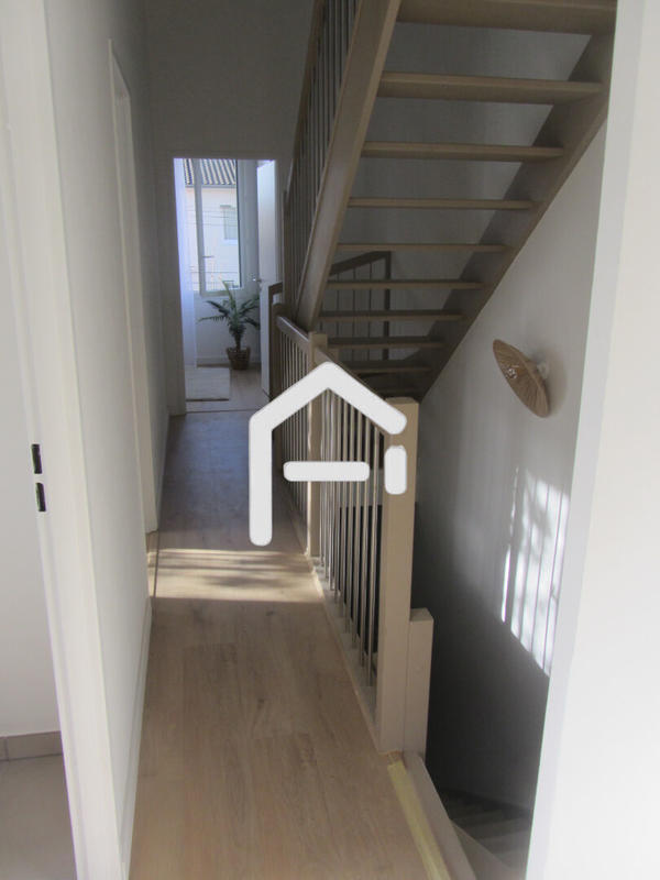 Villa - 93 m² - 5 pièces