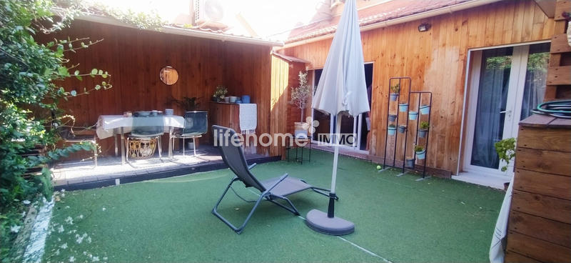 Maison - 98 m² - 4 pièces