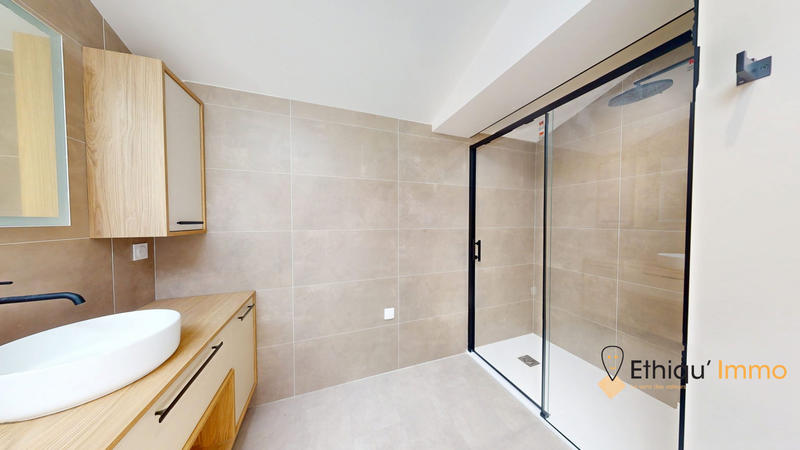 Maison contemporaine - 265 m² - 5 pièces