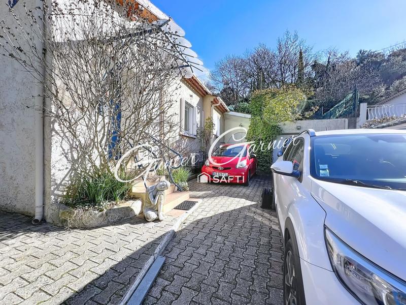 Maison - 90 m² - 3 pièces