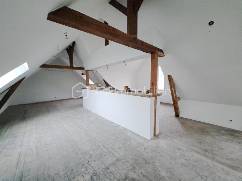 Maison - 310 m² - 11 pièces