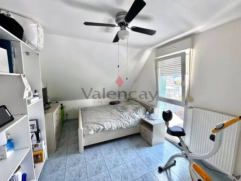 Maison - 88 m² - 5 pièces