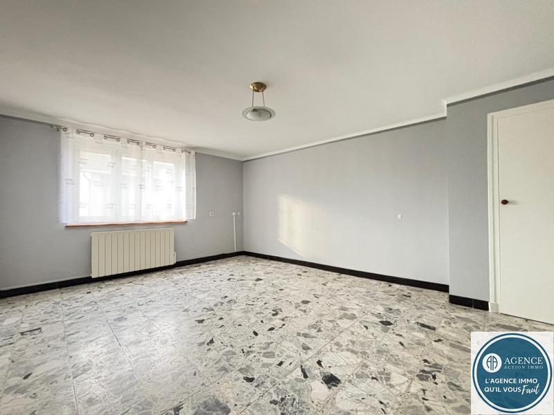 Maison - 94 m² - 4 pièces