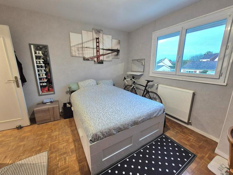 Maison - 94 m² - 6 pièces