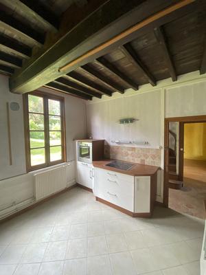 Maison - 247 m² - 9 pièces