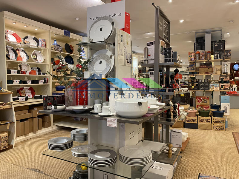 Local commercial - 250 m²