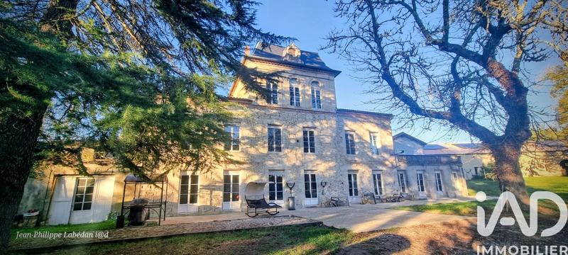 Château - 480 m² - 12 pièces