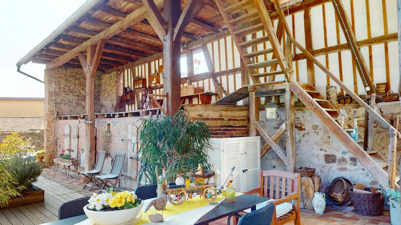 Maison - 243 m² - 6 pièces