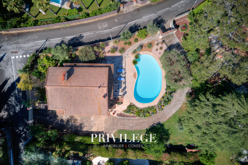 Villa - 170 m² - 7 pièces