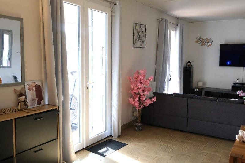 Maison - 170 m² - 9 pièces