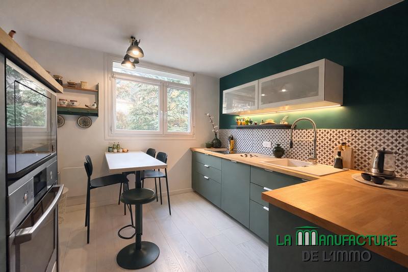 Appartement - 82 m² - 4 pièces