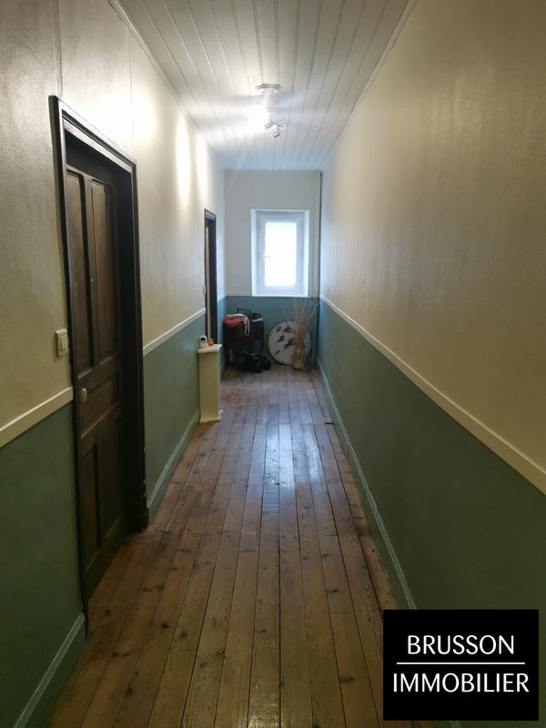 Maison - 184 m² - 9 pièces