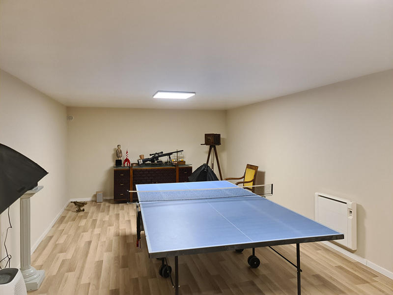 Villa - 263 m² - 9 pièces