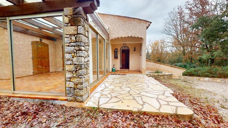 Maison - 180 m² - 6 pièces