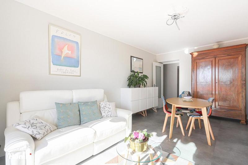 Appartement - 65 m² - 3 pièces