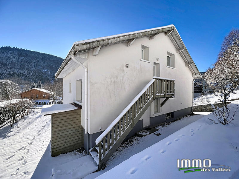 Maison - 181 m² - 7 pièces