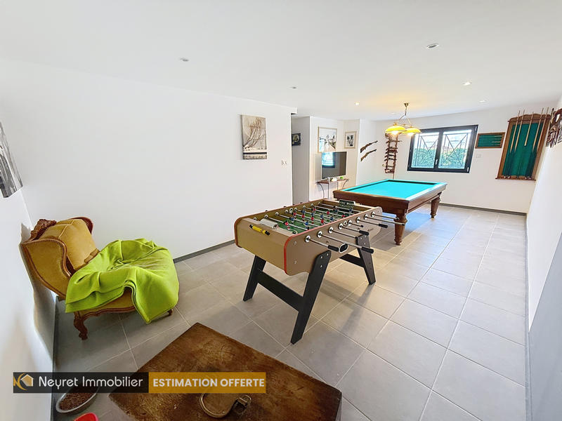 Maison - 160 m² - 6 pièces