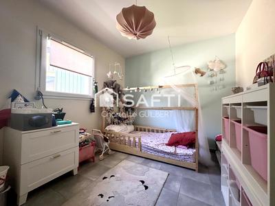 Maison - 226 m² - 6 pièces