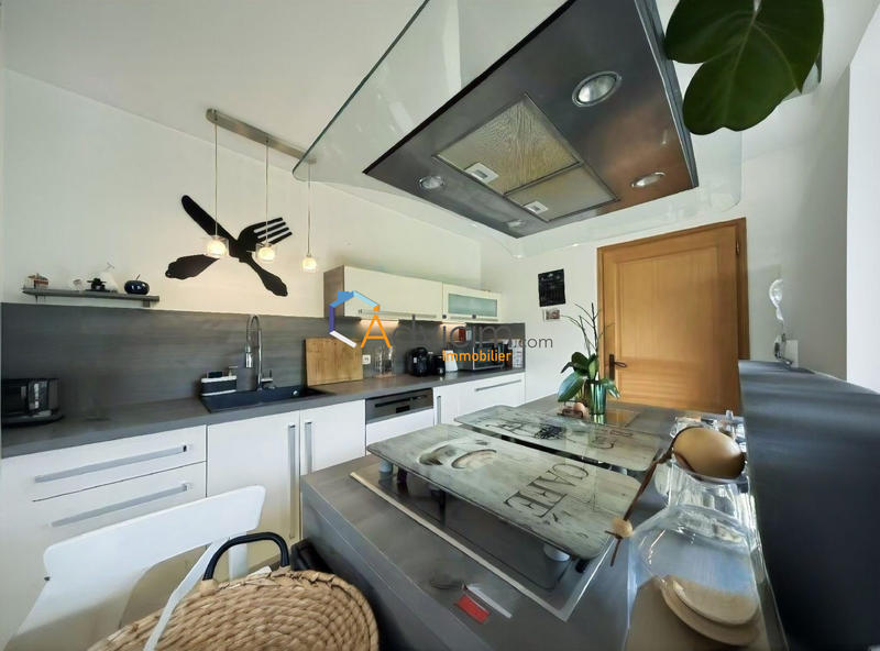 Maison - 151 m² - 7 pièces