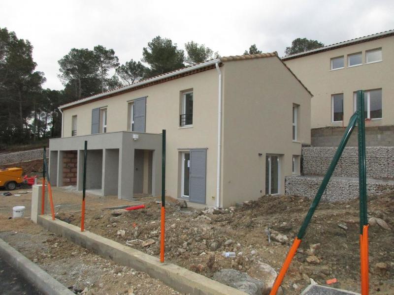 Maison - 94 m² - 4 pièces