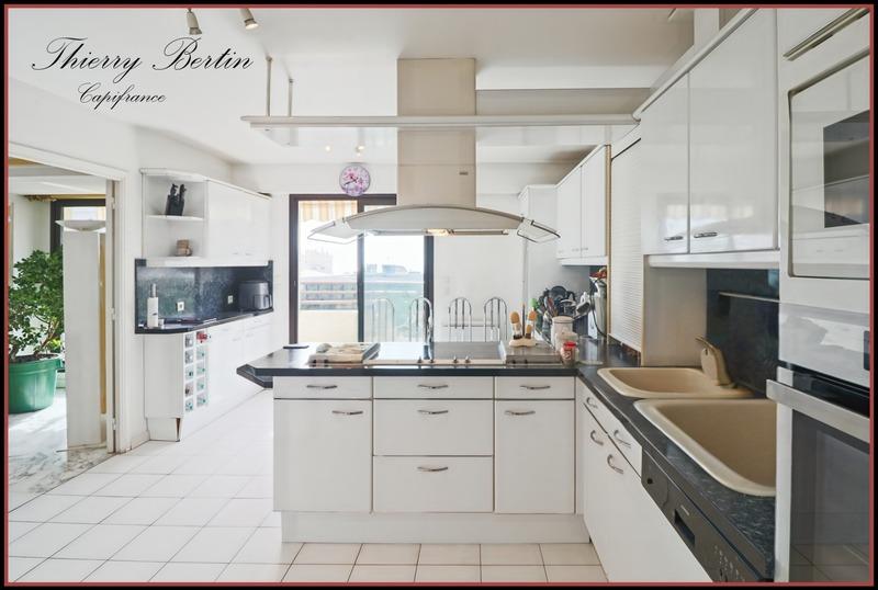 Appartement - 210 m² - 5 pièces