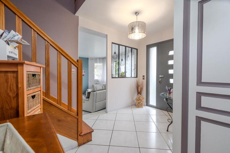 Maison - 181 m² - 7 pièces