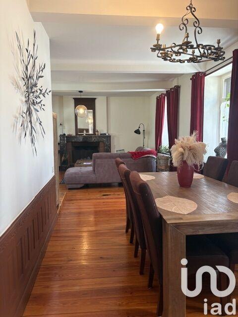 Maison de campagne - 300 m² - 10 pièces