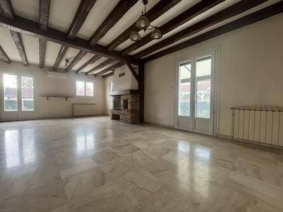 Maison - 150 m² - 7 pièces