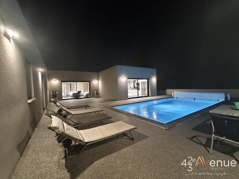 Villa - 199 m² - 6 pièces