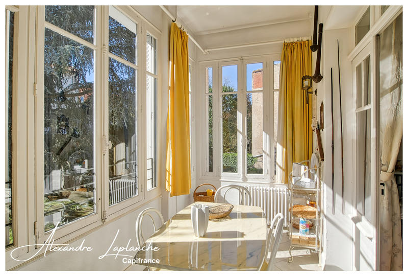 Maison bourgeoise - 217 m² - 10 pièces