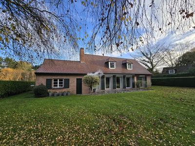 Maison - 187 m² - 7 pièces