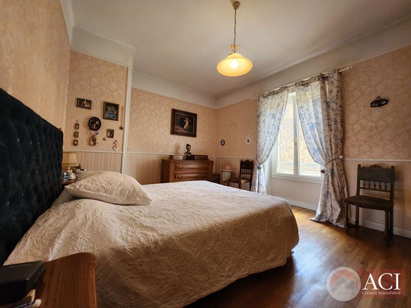 Maison - 164 m² - 7 pièces