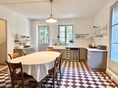 Maison ancienne - 260 m² - 12 pièces