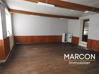 Maison - 214 m² - 12 pièces