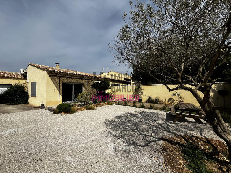 Maison - 280 m² - 10 pièces