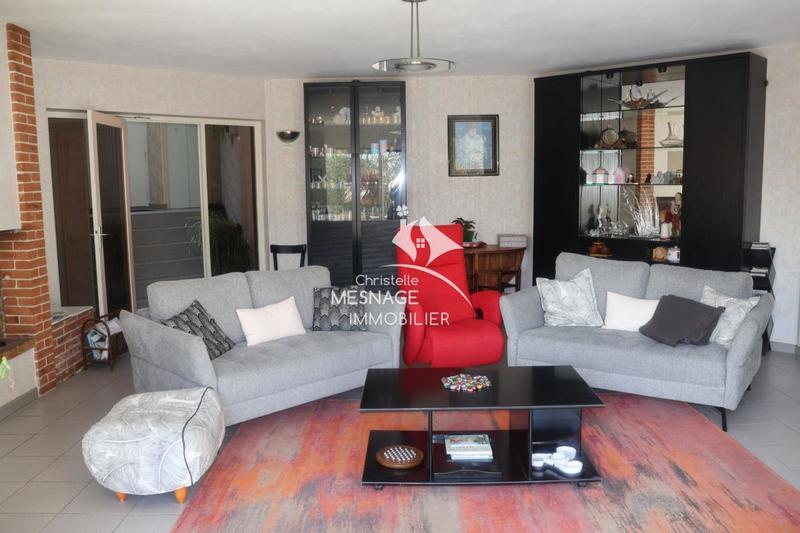 Maison d'architecte - 211 m² - 8 pièces