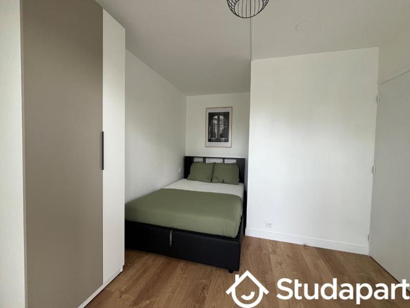 Chambre - 11 m² - 1 pièce