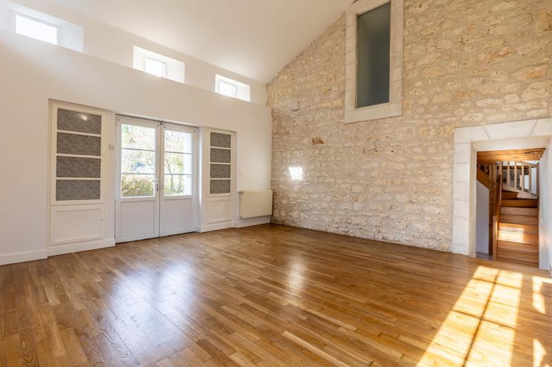 Maison - 95 m² - 5 pièces