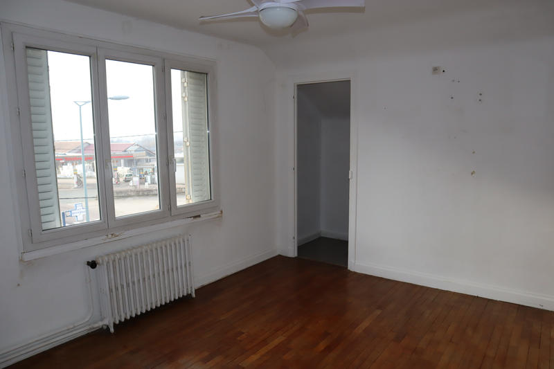 Maison - 146 m² - 8 pièces