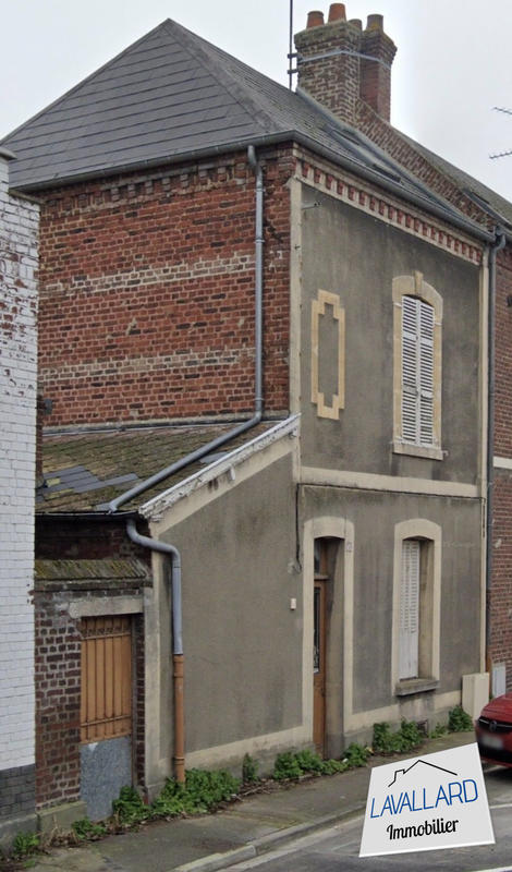 Maison - 80 m² - 5 pièces