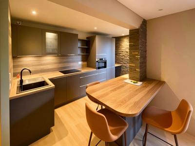 Appartement - 81 m² - 3 pièces